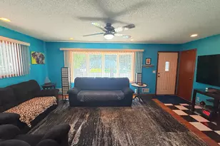 2055 English St, Maplewood, MN 55109 - Photo 4