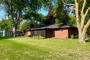 424 S Gaulke St, Appleton, MN 56208 - Photo 4
