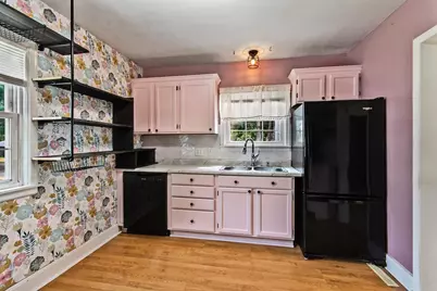 220 Green Street W, Waterville, MN 56096 - Photo 6