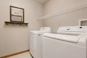 6452 158th St W, Apple Valley, MN 55124 - Photo 18