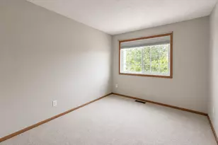 6452 158th St W, Apple Valley, MN 55124 - Photo 16