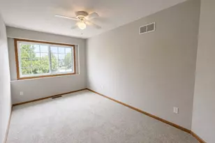 6452 158th St W, Apple Valley, MN 55124 - Photo 10