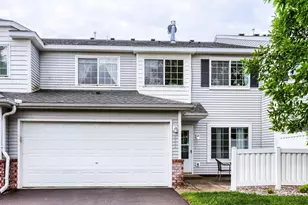6452 158th St W, Apple Valley, MN 55124 - Photo 2