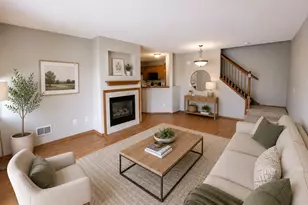 6452 158th St W, Apple Valley, MN 55124 - Photo 4