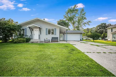 808 7th Street S, Saint James, MN 56081 - Photo 2