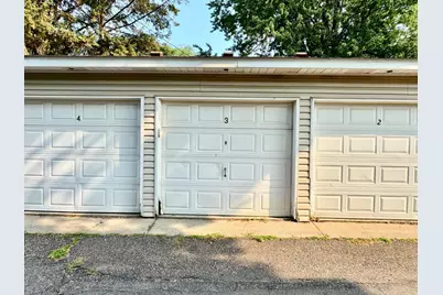 1664 Ashland Avenue #3, Saint Paul, MN 55104 - Photo 32