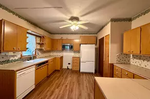 221 W Saxon St, Ivanhoe, MN 56142 - Photo 14