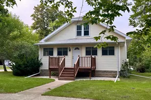 221 W Saxon St, Ivanhoe, MN 56142 - Photo 2