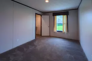 21509 700th Ave, Alden, MN 56009 - Photo 12