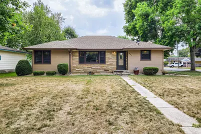 421 13th Street W, Hastings, MN 55033 - Photo 1