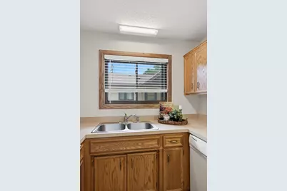 8564 134th Street W, Apple Valley, MN 55124 - Photo 10