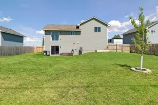 17575 311th St, Shafer, MN 55074 - Photo 26