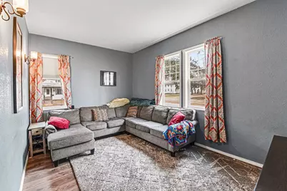 219 N Donaldson Street, Luverne, MN 56156 - Photo 10