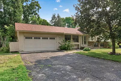 7460 Berkshire Way, Maple Grove, MN 55311 - Photo 2