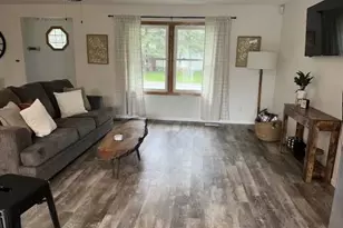417 Erie Ave, Crosby, MN 56441 - Photo 2