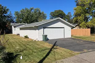 417 Erie Ave, Crosby, MN 56441 - Photo 16