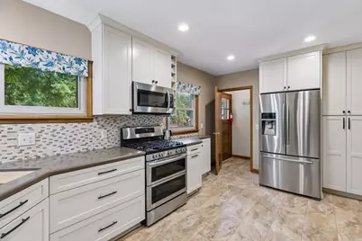 3240 Lilac Drive N, Golden Valley, MN 55422 - Photo 14