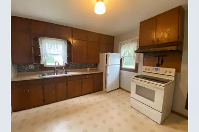 1224 Frank Hall Drive, Albert Lea, MN 56007 - Photo 4