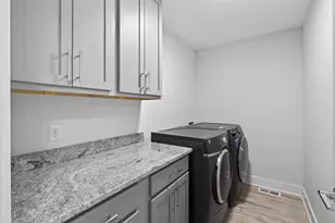 2421 2nd Street NE, Minneapolis, MN 55418 - Photo 28