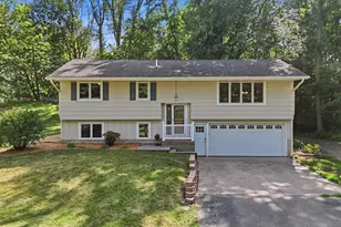9405 Fox Valley Dr, Corcoran, MN 55340 - Photo 2