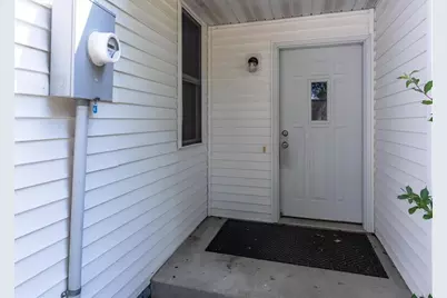 408 18th Avenue E, Menomonie, WI 54751 - Photo 4