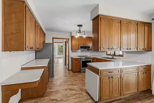 754 Southview Ct SW, Hutchinson, MN 55350 - Photo 12