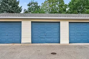 459 Mailand Ct S, Maplewood, MN 55119 - Photo 28
