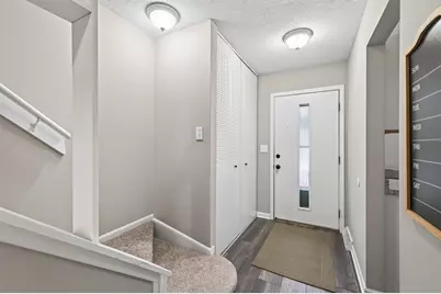 459 Mailand Court S, Maplewood, MN 55119 - Photo 14