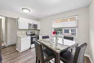 459 Mailand Ct S, Maplewood, MN 55119 - Photo 2