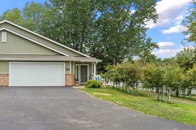 1820 Wooden Shoe Court, Baldwin, WI 54002 - Photo 2