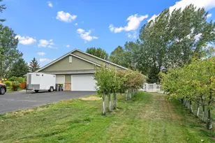 1820 Wooden Shoe Ct, Baldwin, WI 54002 - Photo 4