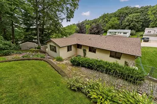 1349 Hillcrest Dr, Saint Charles, MN 55972 - Photo 2