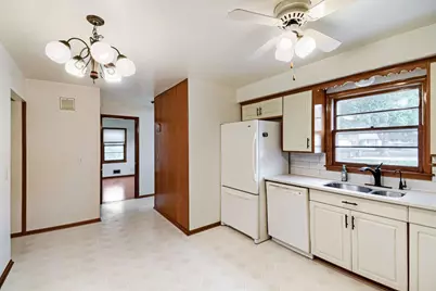 7932 38 1/2 Avenue N, New Hope, MN 55427 - Photo 14