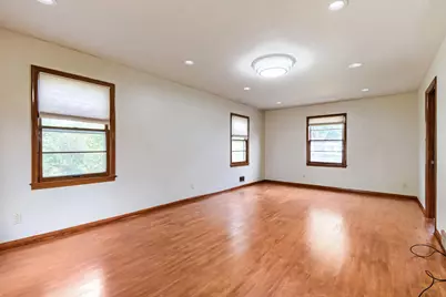7932 38 1/2 Avenue N, New Hope, MN 55427 - Photo 8