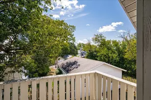 824 E 11th St, Duluth, MN 55805 - Photo 34