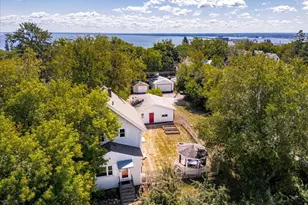 824 E 11th St, Duluth, MN 55805 - Photo 50