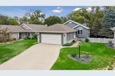 5734 Heather Ridge Drive, Shoreview, MN 55126 - Photo 2