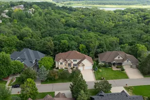 19043 Vogel Farm Trail, Eden Prairie, MN 55347 - Photo 4