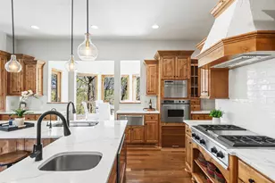 19043 Vogel Farm Trail, Eden Prairie, MN 55347 - Photo 12