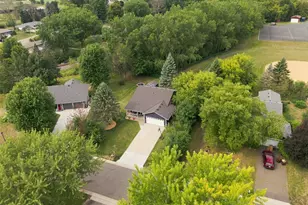170 Meadow Dr, Loretto, MN 55357 - Photo 40