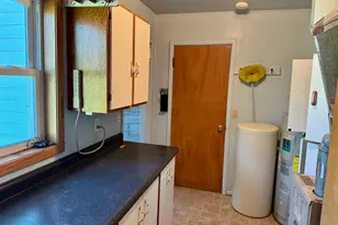 906 W Walnut Ave, Olivia, MN 56277 - Photo 8