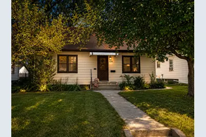 126 Riverside Drive NE, Saint Cloud, MN 56304 - Photo 2