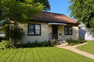 126 Riverside Dr NE, Saint Cloud, MN 56304 - Photo 1