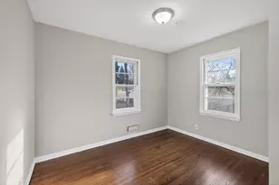 121 Roselawn Ave E, Maplewood, MN 55117 - Photo 14