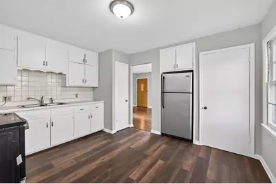 121 Roselawn Avenue E, Maplewood, MN 55117 - Photo 12