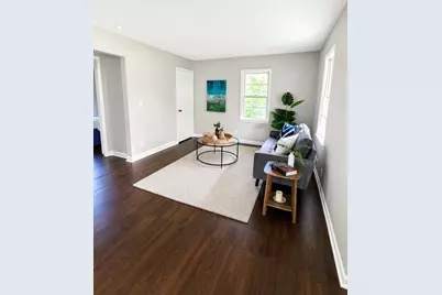121 Roselawn Avenue E, Maplewood, MN 55117 - Photo 4