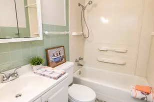 121 Roselawn Ave E, Maplewood, MN 55117 - Photo 20