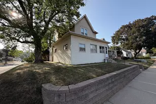 256 11th Ave S, South Saint Paul, MN 55075 - Photo 2