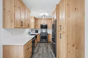 205 W Elm St, Roberts, WI 54023 - Photo 10