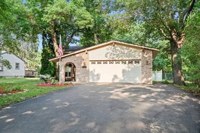 11547 Flintwood Street NW, Coon Rapids, MN 55448 - Photo 2